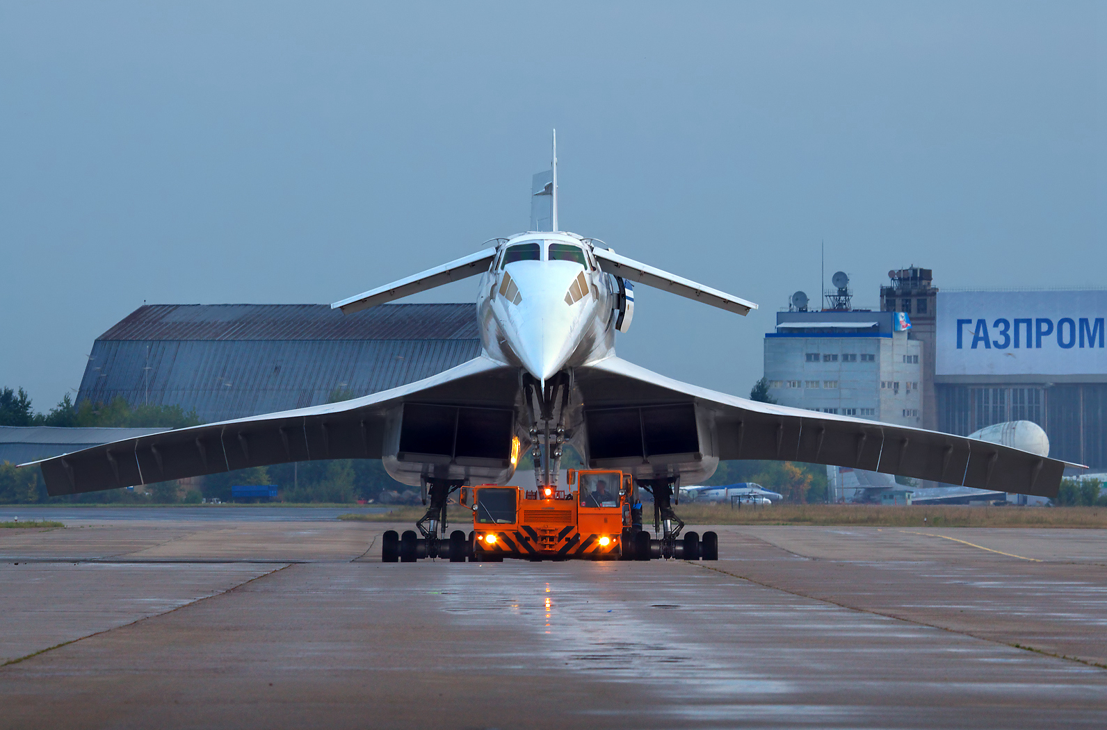 俄罗斯官员幻想特供产品 这次盯上了图-160战略轰炸机