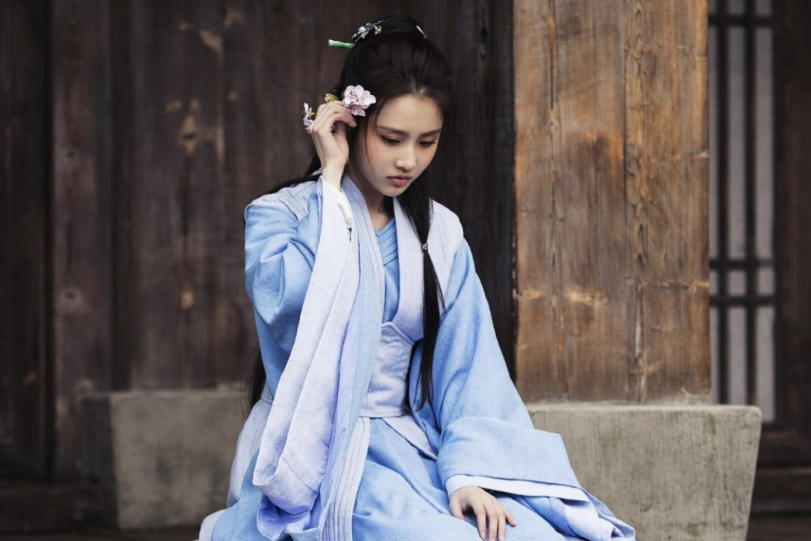 《琅琊榜》"林奚"张慧雯晒舞蹈笔记,人美字好看,难怪成谋女郎