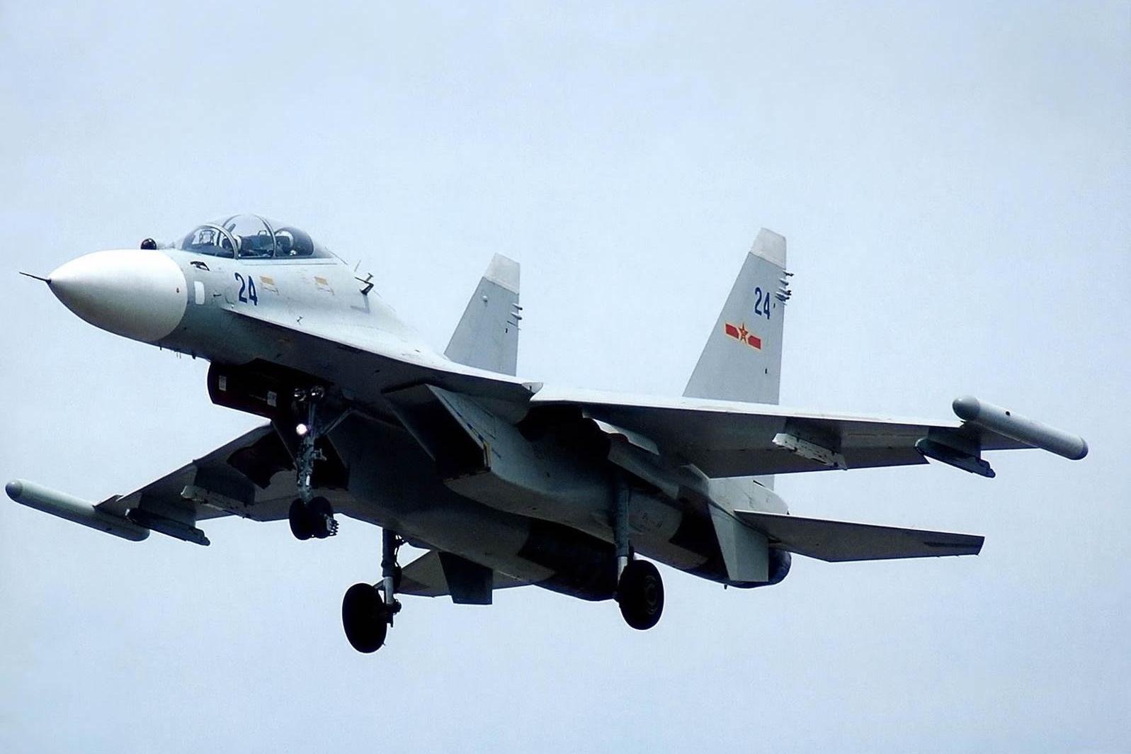 f22并非无解!中国这战机就成功拦截,战力不容小觑