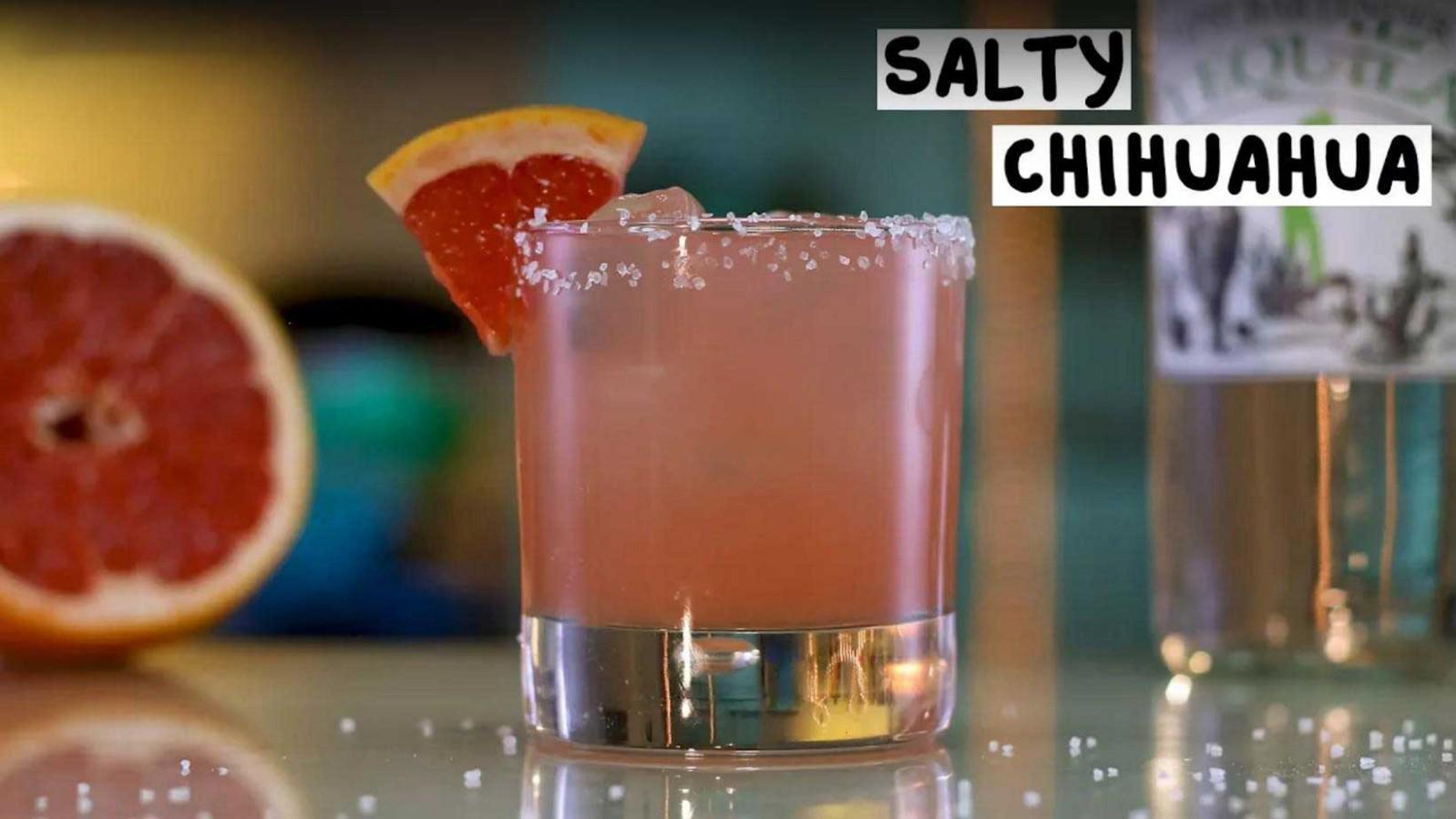 咸吉娃娃鸡尾酒salty chihuahua,一款柚子味的龙舌兰鸡尾酒