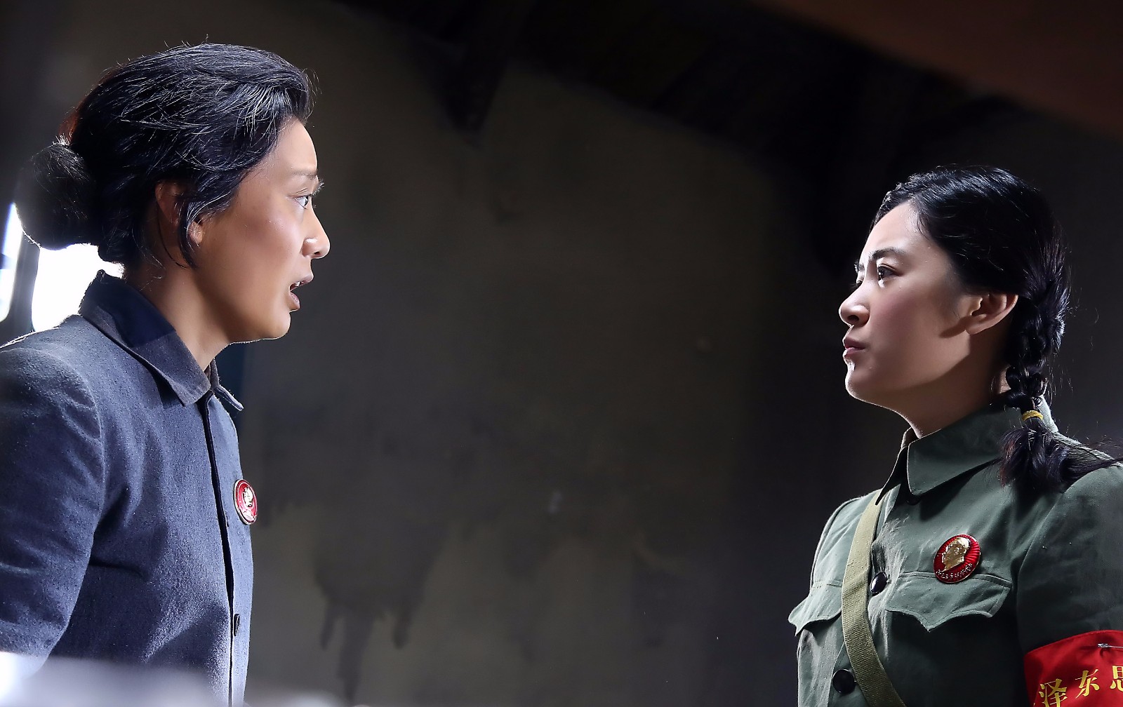 谍战剧《风筝》今日收官 石安妮审讯亲父郑耀先