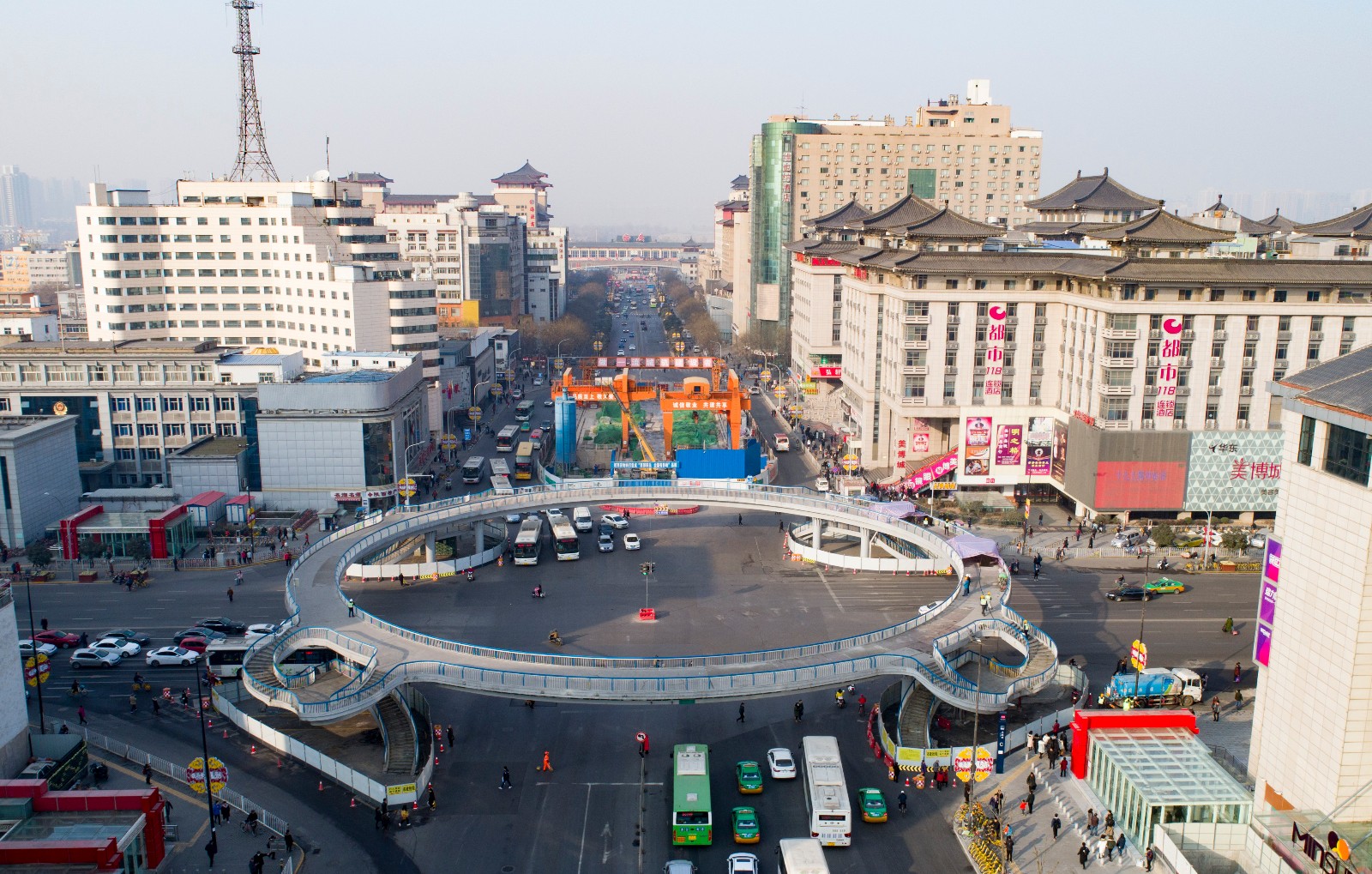 西安服役32年环形天桥开拆 建成之时长这样