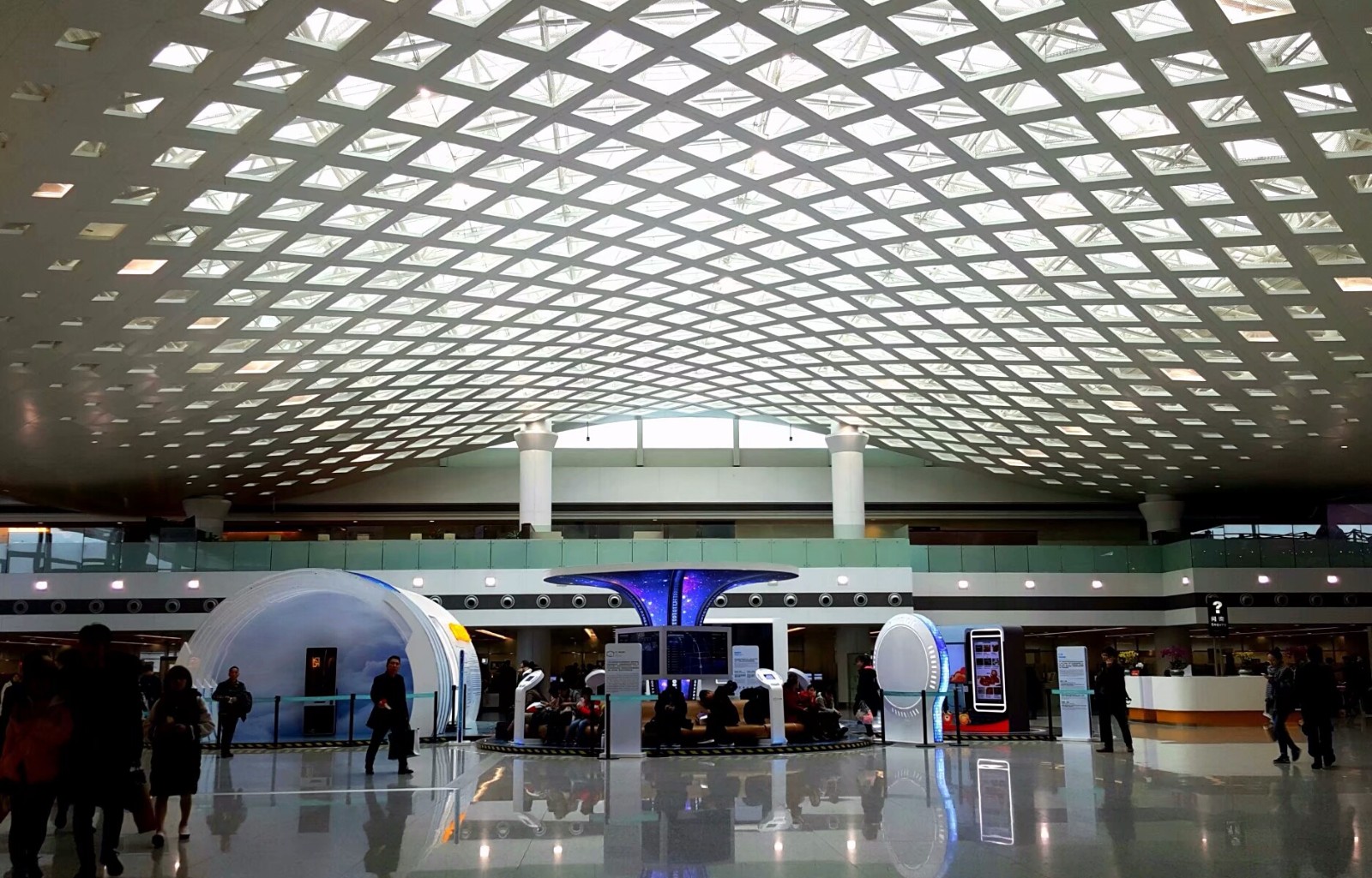 杭州萧山国际机场候机大厅随拍|候机|大厅|杭州_新浪新闻