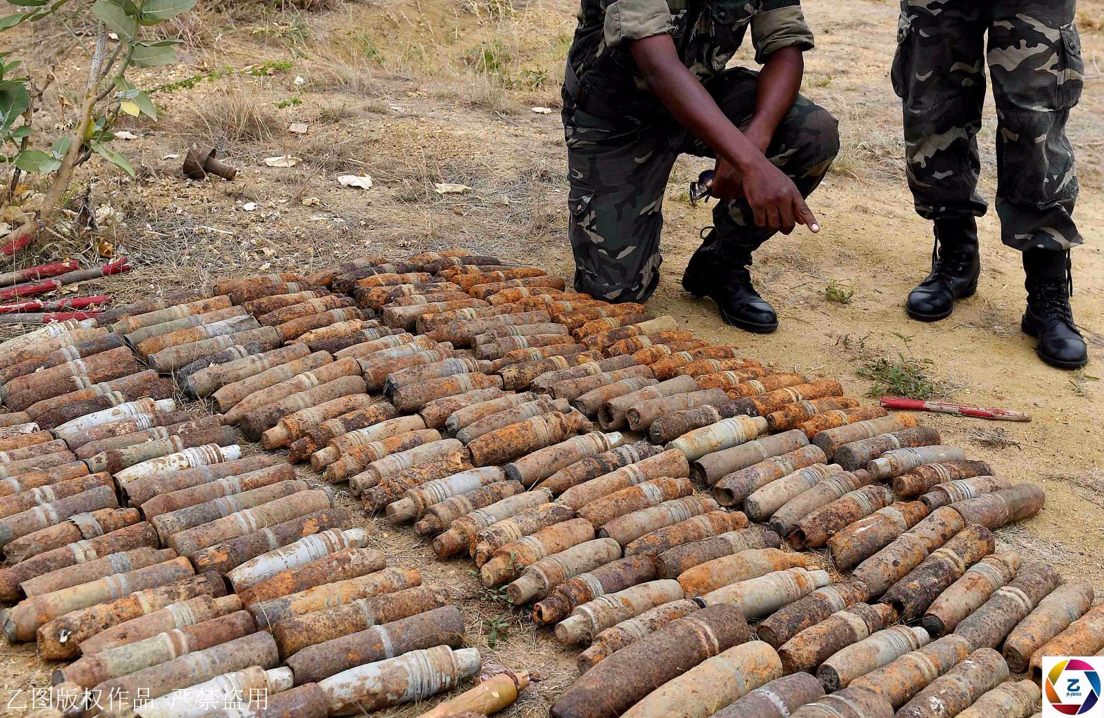 非洲中国工地密布地雷,工人称自己每天犹如上战场