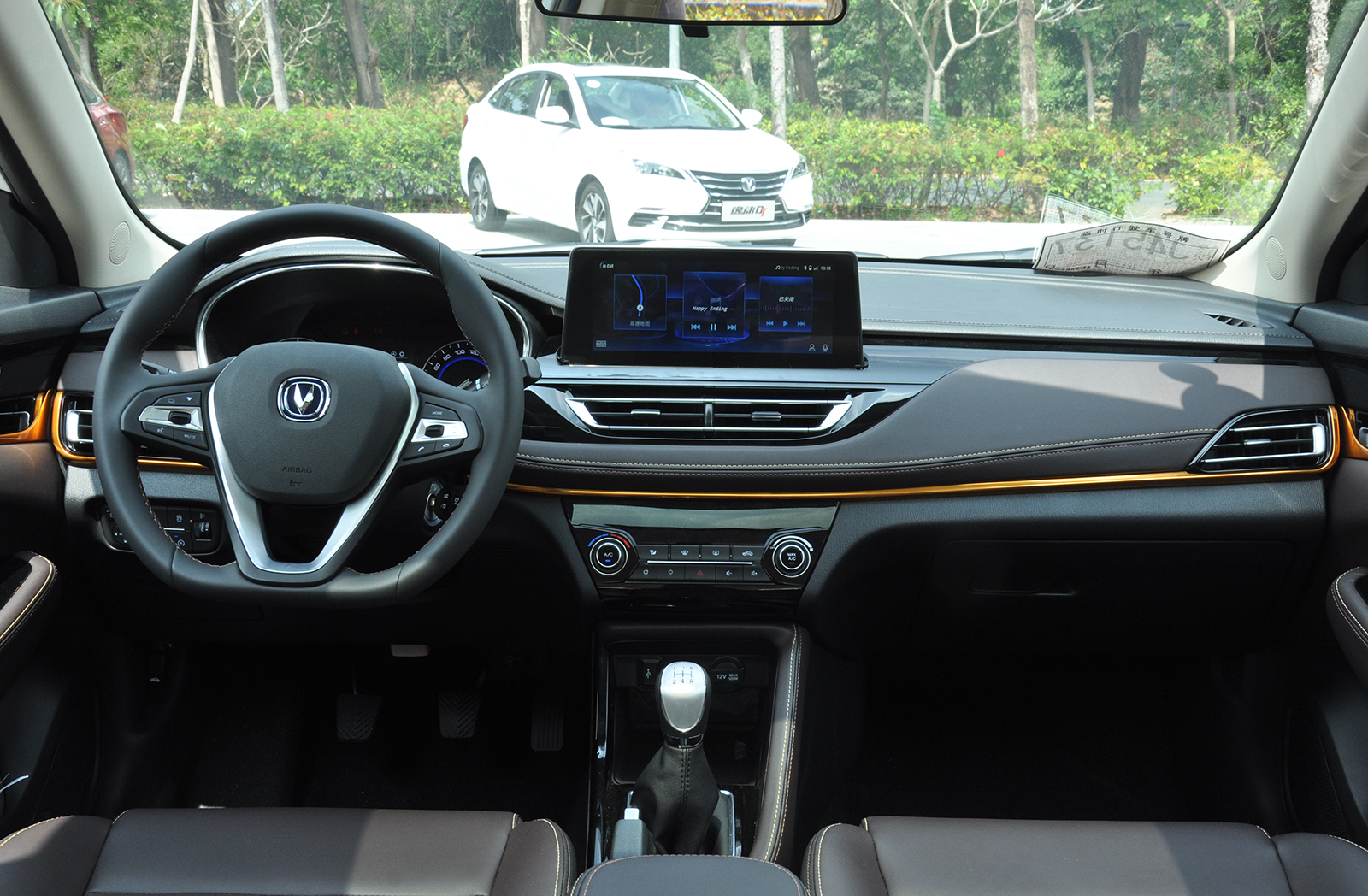 为什么说逸动dt是自主品牌里边最具潜力的轿车