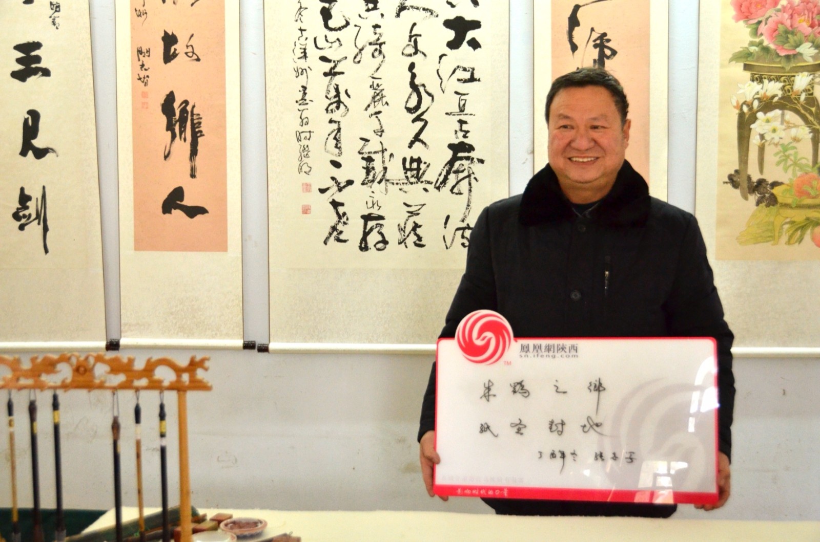 洋县书法家张志学老师泼墨挥毫在蔡伦墓祠景区,也还保存着最古老的