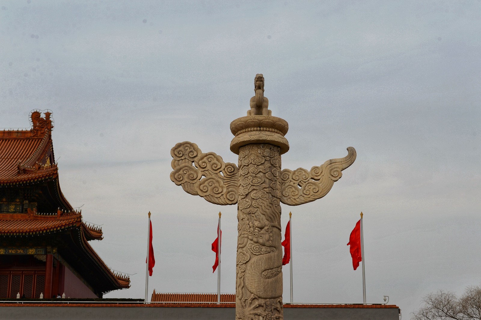 天安门内外,华表上的神兽叫"犼",99%的人都不知道什么意义