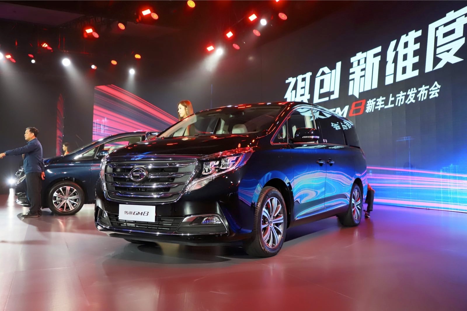 高调宣战合资mpv传祺gm8上市售价1768至2598万元