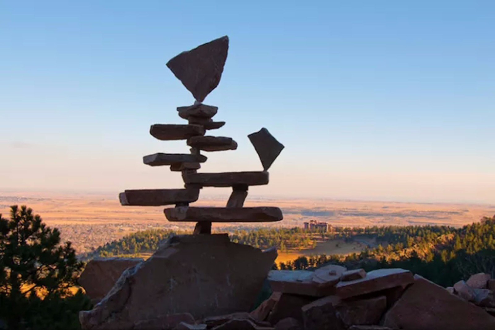 太神奇了这些疯狂的石头竟然是摇滚歌手摆出来的