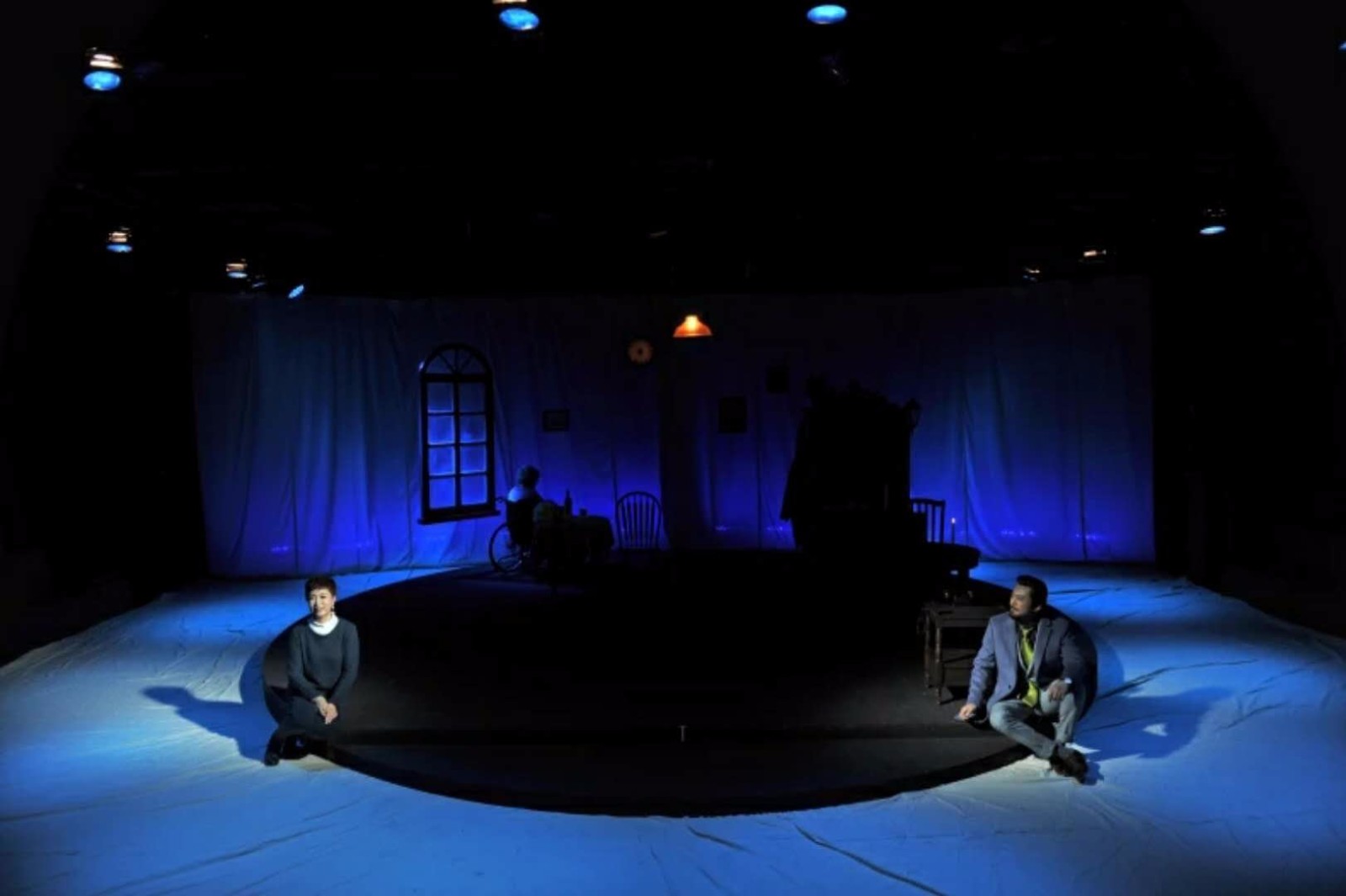 小剧场上演《我爱桃花》唯美演绎情感寓言|我爱桃花|邹静之|戏剧_新浪