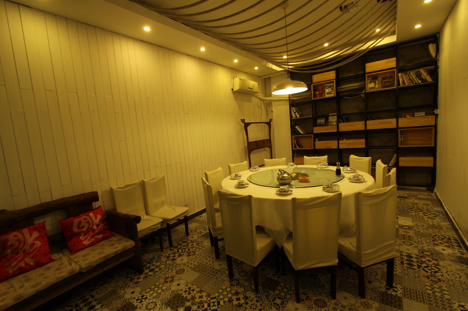 【美食】邢台行走故事餐厅换新址了