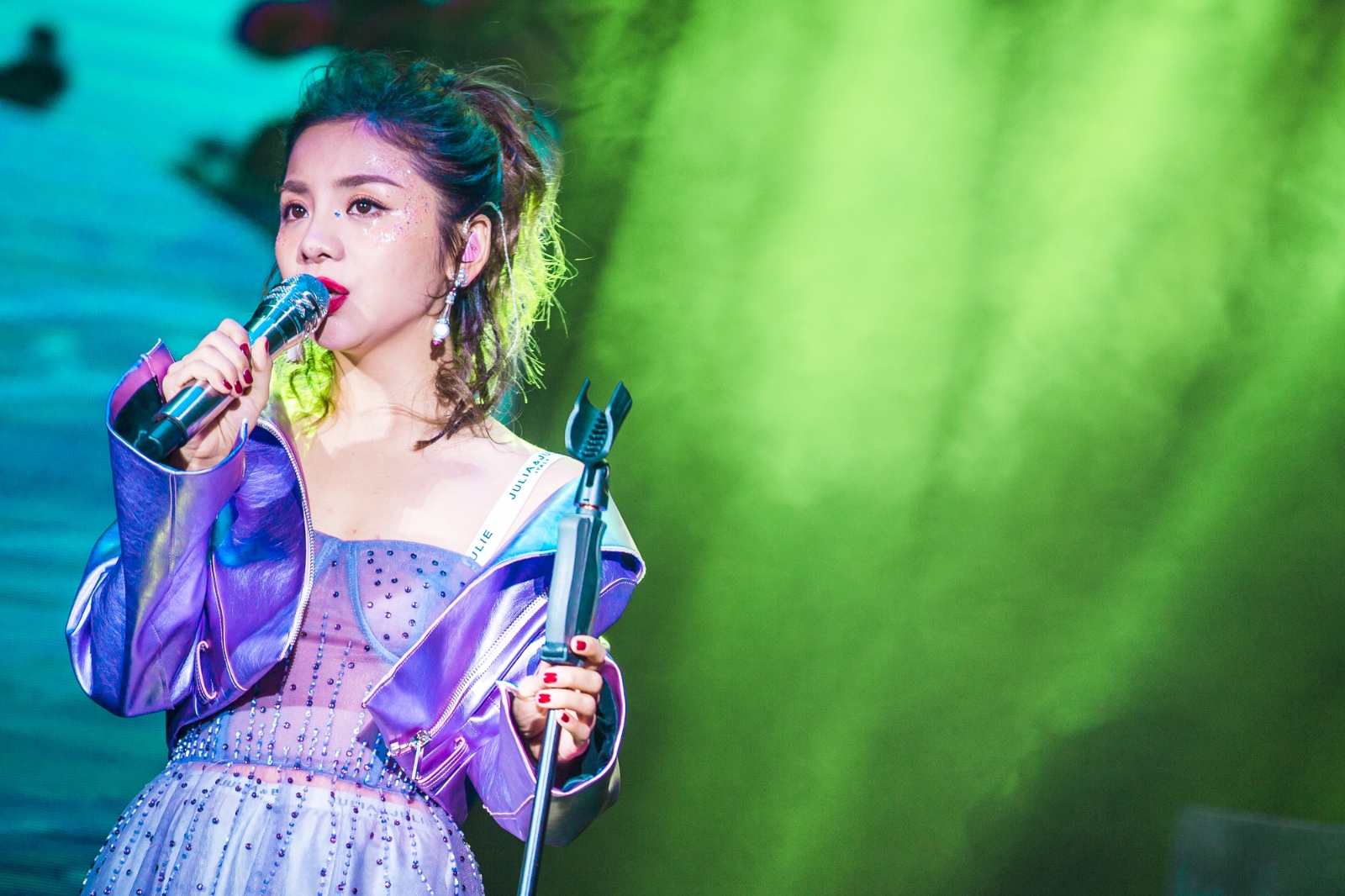 金玟岐全国巡演启动首站杭州温暖唱响圣诞夜