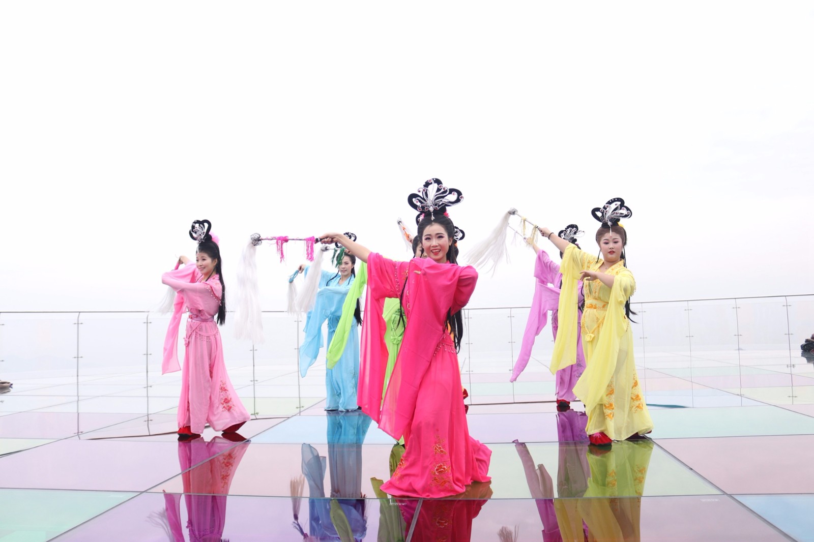 七仙女下凡巨石山玻璃观景台|七仙女|黄梅戏|观景台_新浪新闻