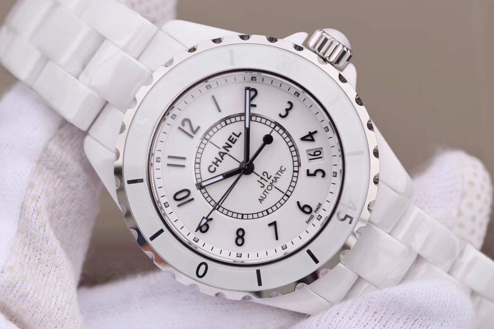 黑与白 j12系列j1267xs腕表