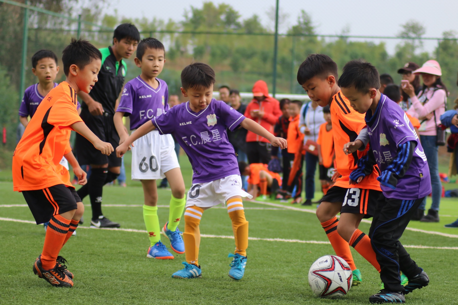 云南省彩云之星少儿足球首届联赛闭幕