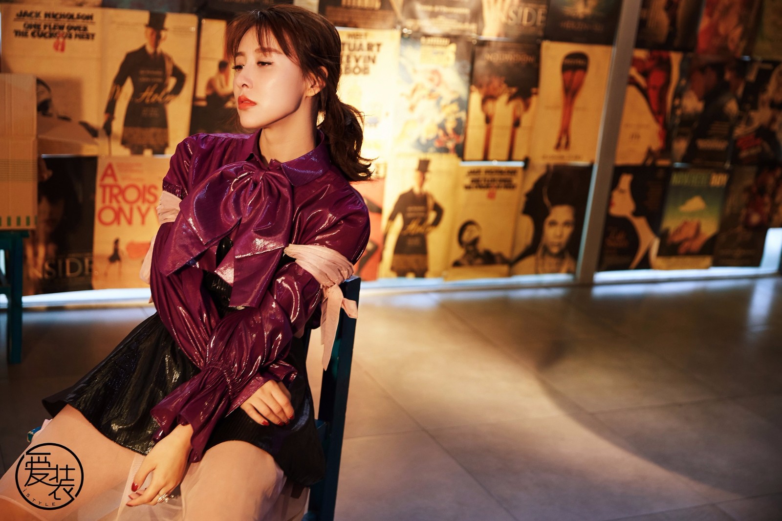 贾青最新杂志大片演绎年度流行色领跑时尚