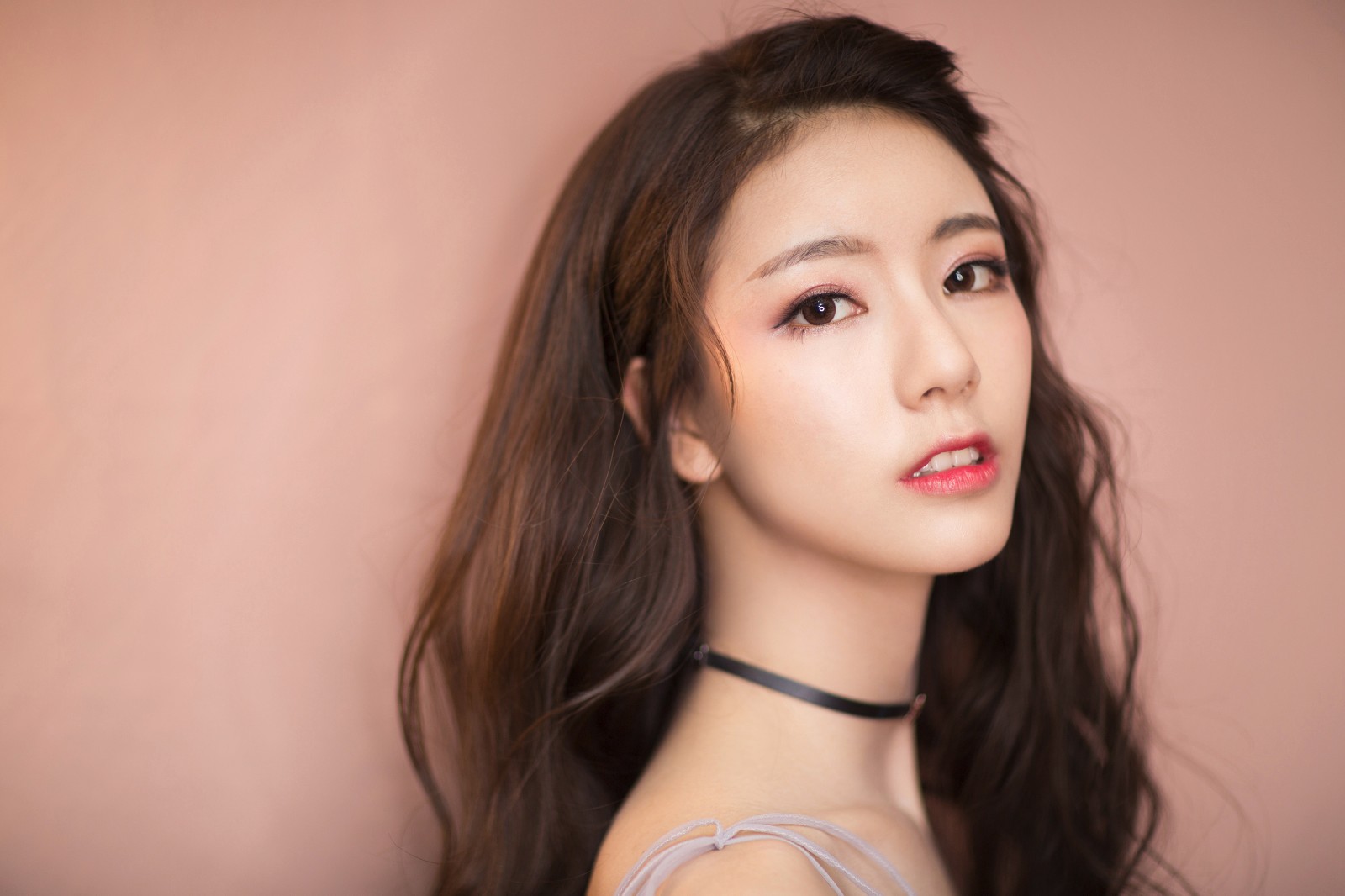 辛瑞琪获金鲛奖十佳新星 主演《无法拥抱的你》今晚收官