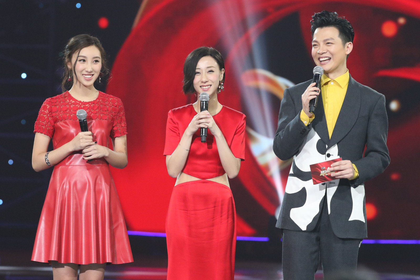 泳儿许靖韵清唱《至少还有你》温柔好听