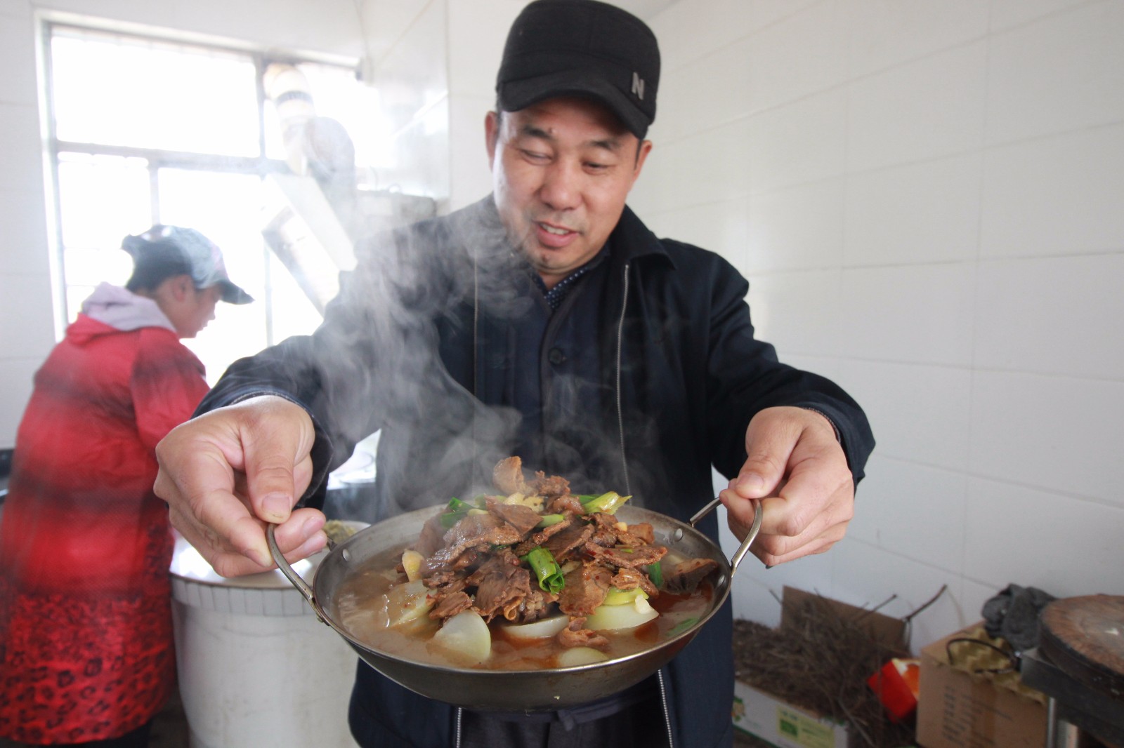 农村大姐土灶烧土菜 品尝过的人都夸好吃|大姐|农村|土灶|好吃|烹饪_新浪新闻