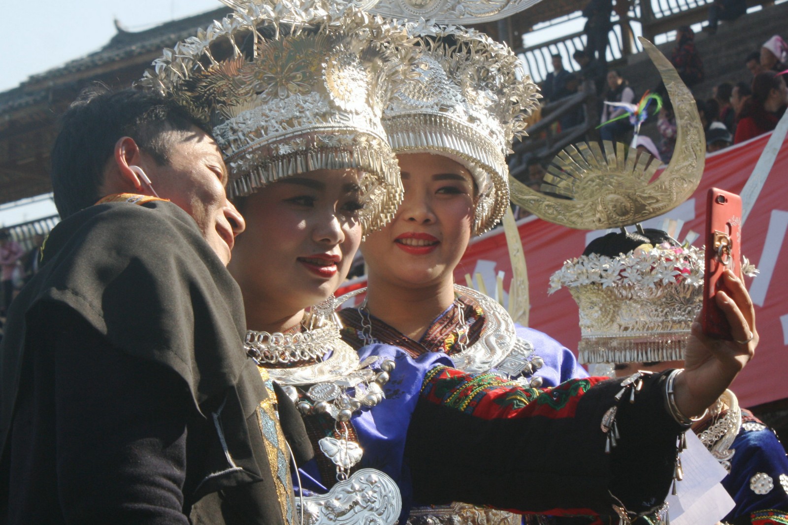 中国苗族男人相亲网站_苗族的相亲节是哪一天 中国苗族男人相亲网站_苗族的相亲节是哪一天