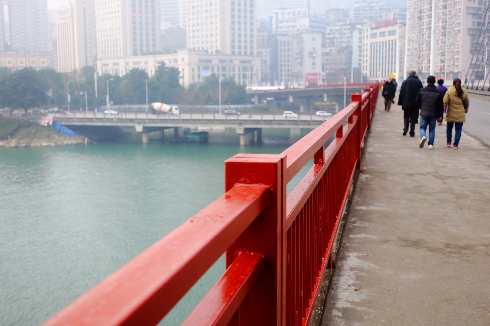 万州万安大桥今日大变样, 红妆亮相, 艳丽多彩越看越喜庆!