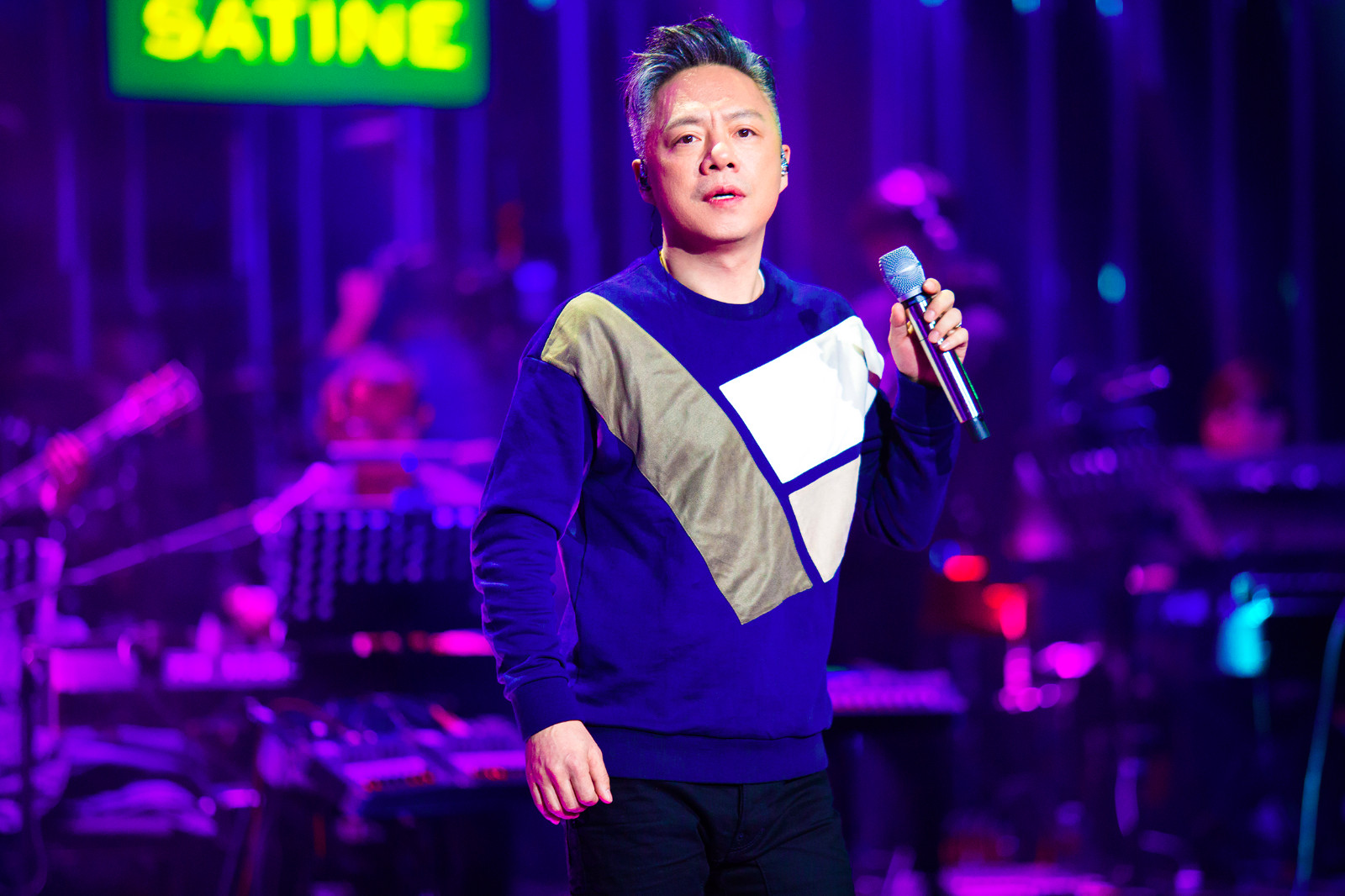 《歌手》2018李晓东返场唱《心的祈祷》网友力挺其从幕后转台前