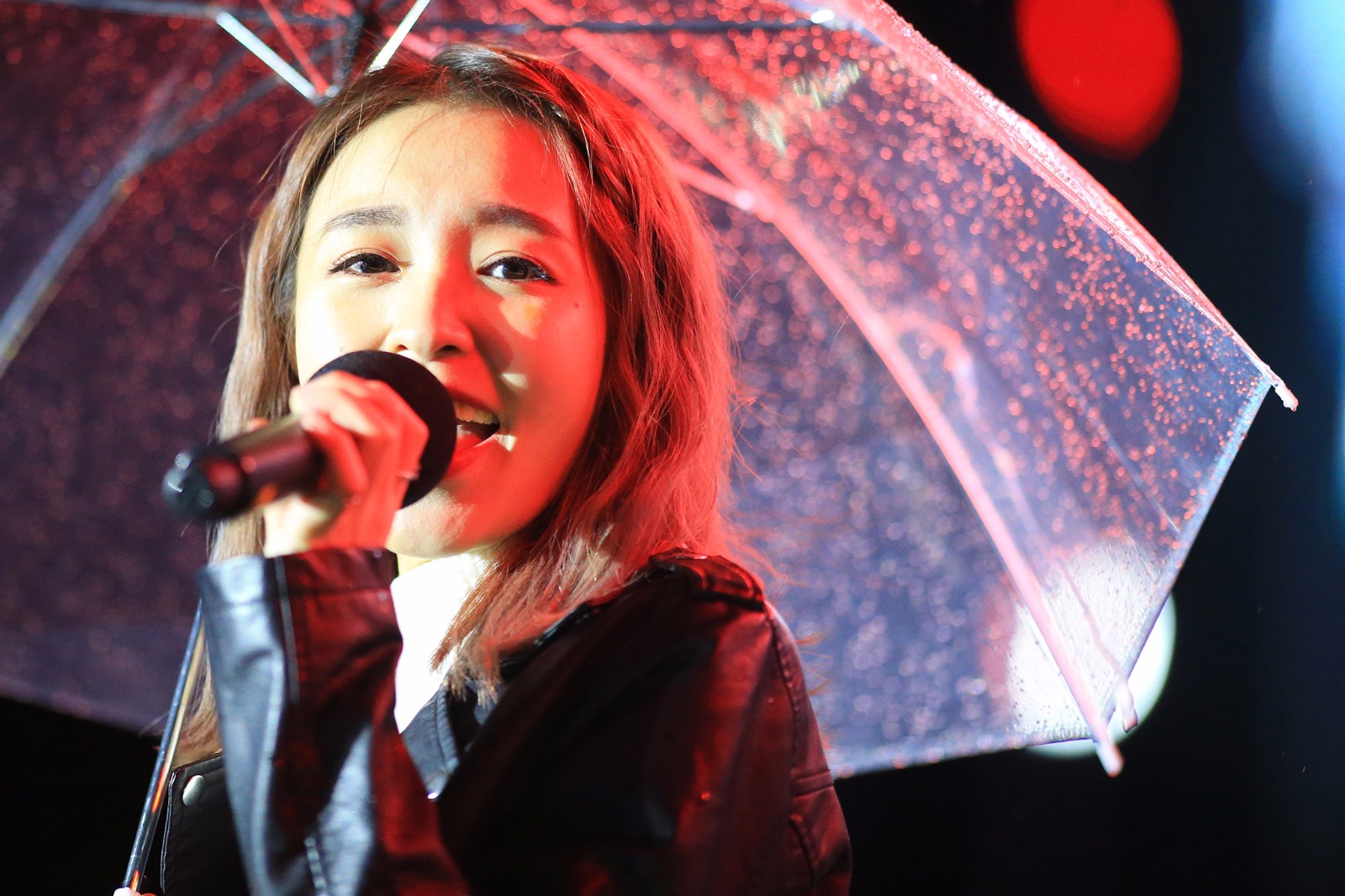 南拳妈妈浙江舟山雨天演绎《下雨天》
