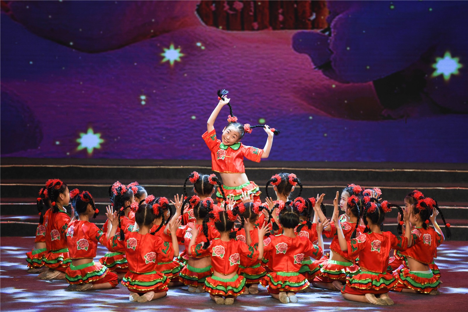 《金狗迎春闹元宵》2018元宵节少儿文艺晚会录制成功