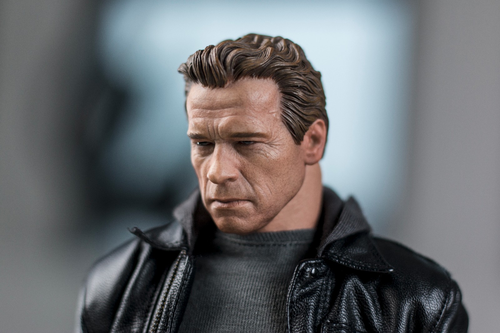 hottoys终结者创世纪t800阿诺施瓦辛格