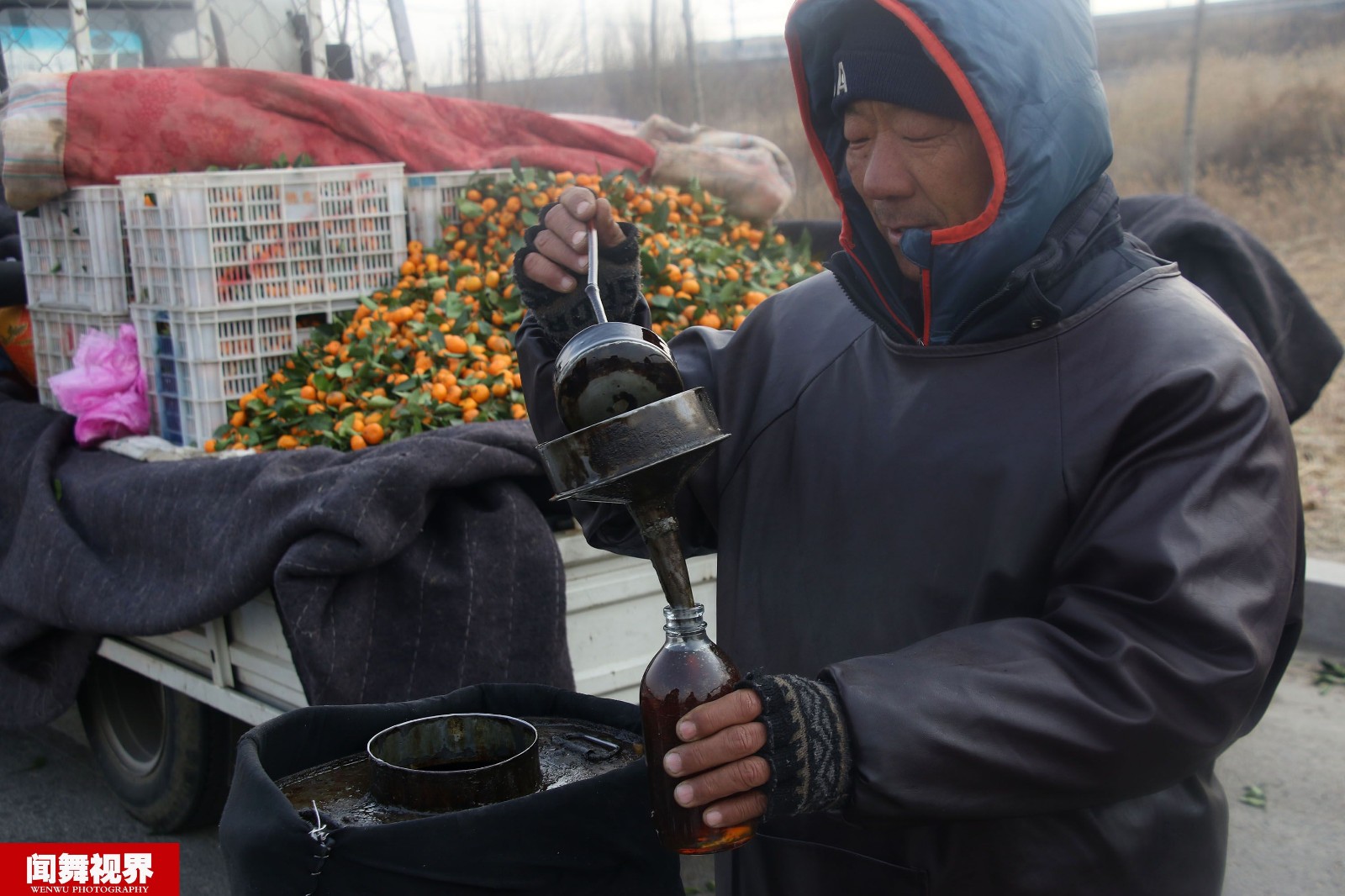 40多岁农村卖油翁一个小发明,瞬间改变千年香油做法