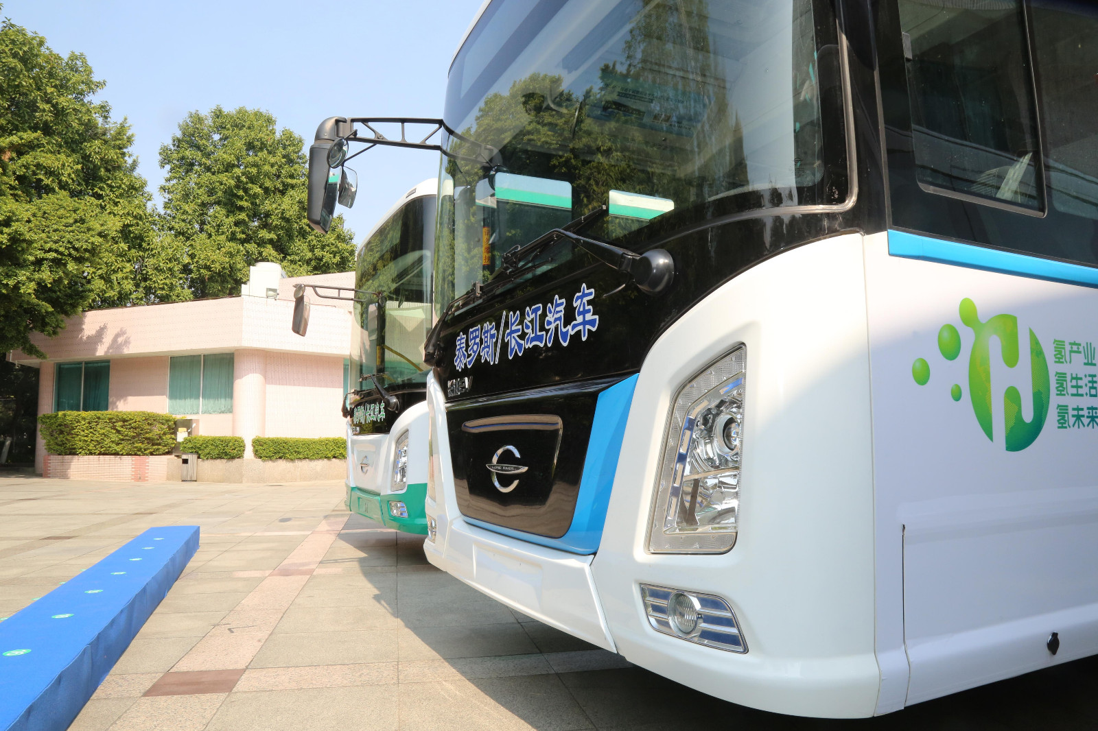 长江汽车签约建设全球最大氢燃料商用车基地