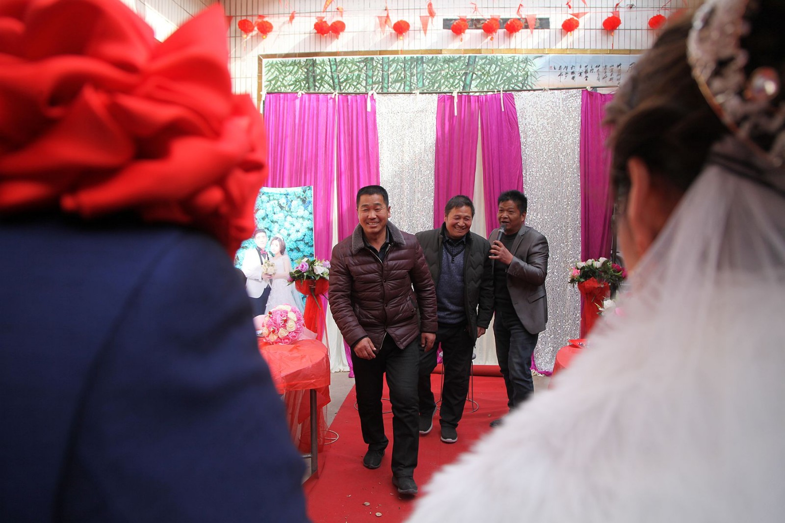 实拍山西运城农村人娶媳妇,10个传统习俗太讲究|结婚|媒人|迎亲|新郎|恋爱_新浪新闻