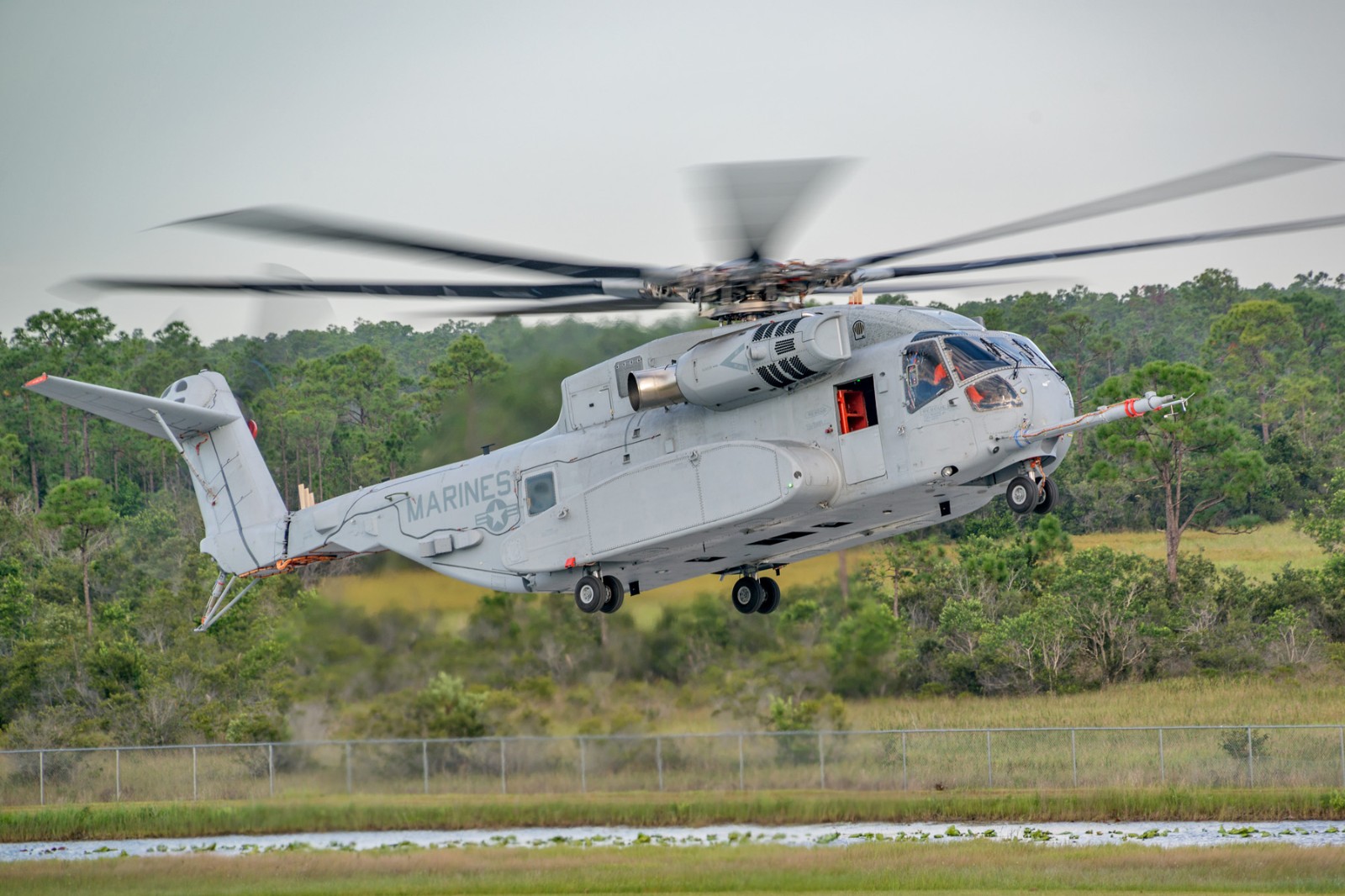 ch53k超级种马直升机图片