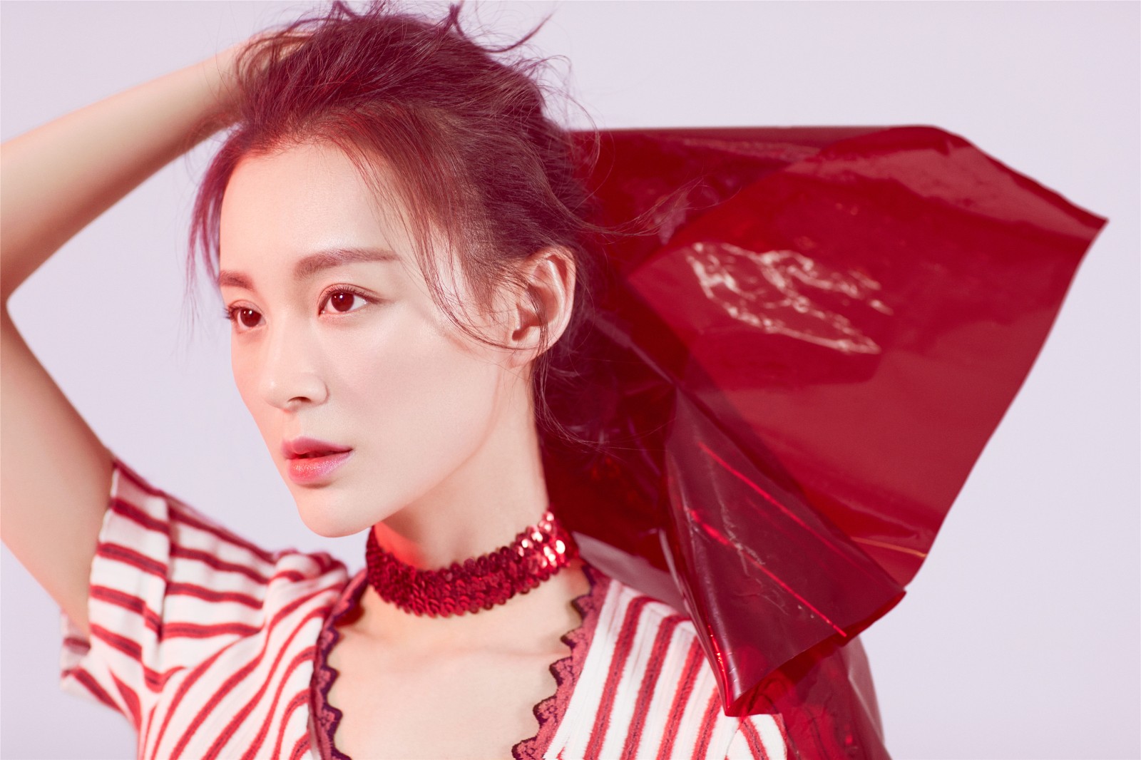 毛林林推新年写真 《谈判官》夏杉杉"红"运当头