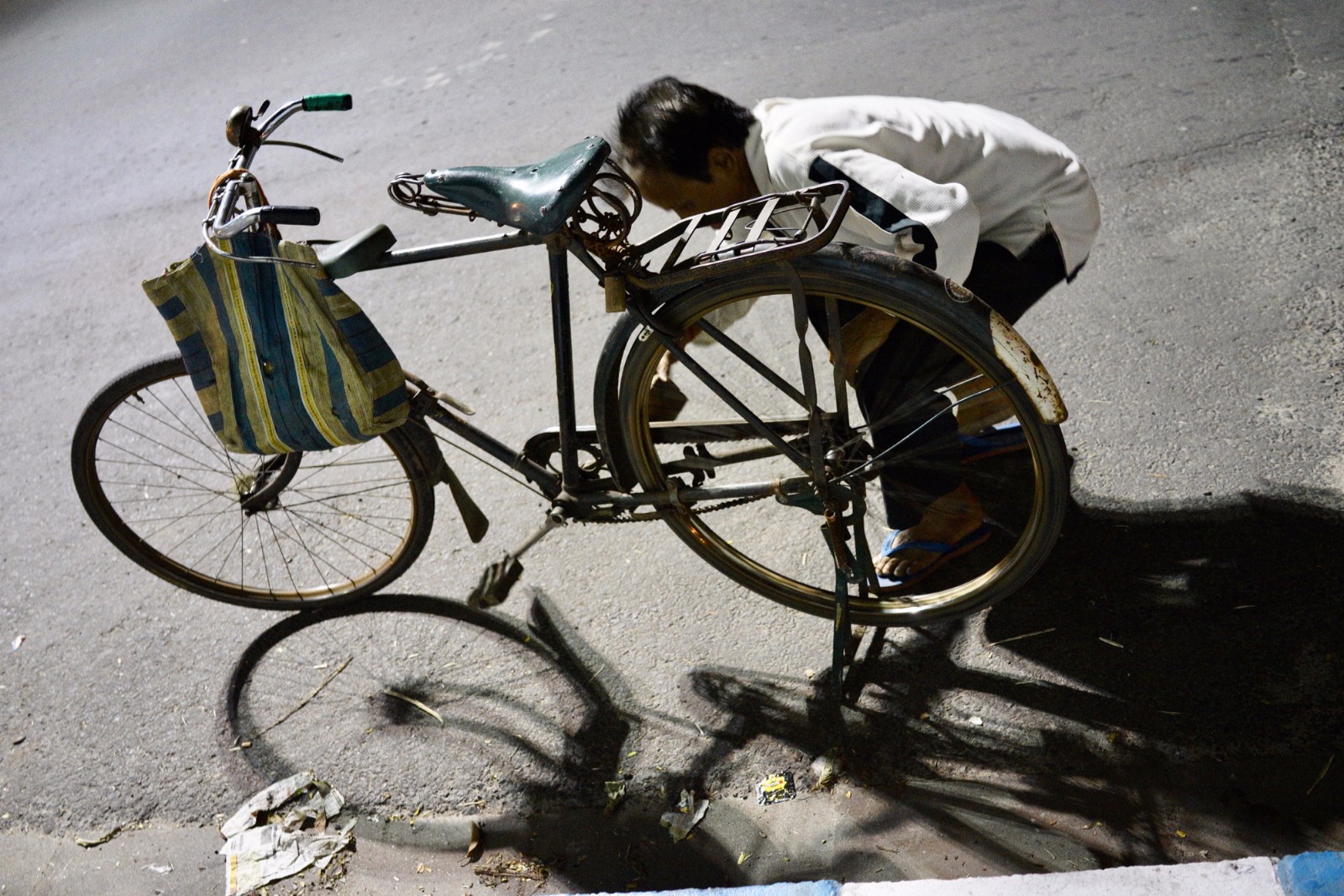 印度骑自行车图片