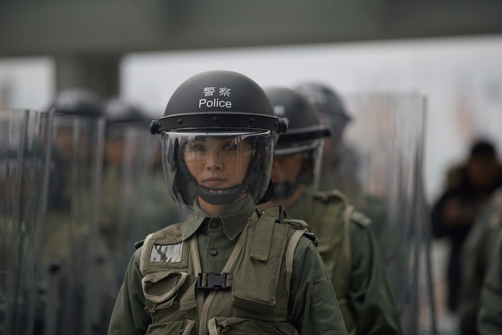 林峯蔡卓妍上演"制服诱惑" 《ptu机动部队》热血满分