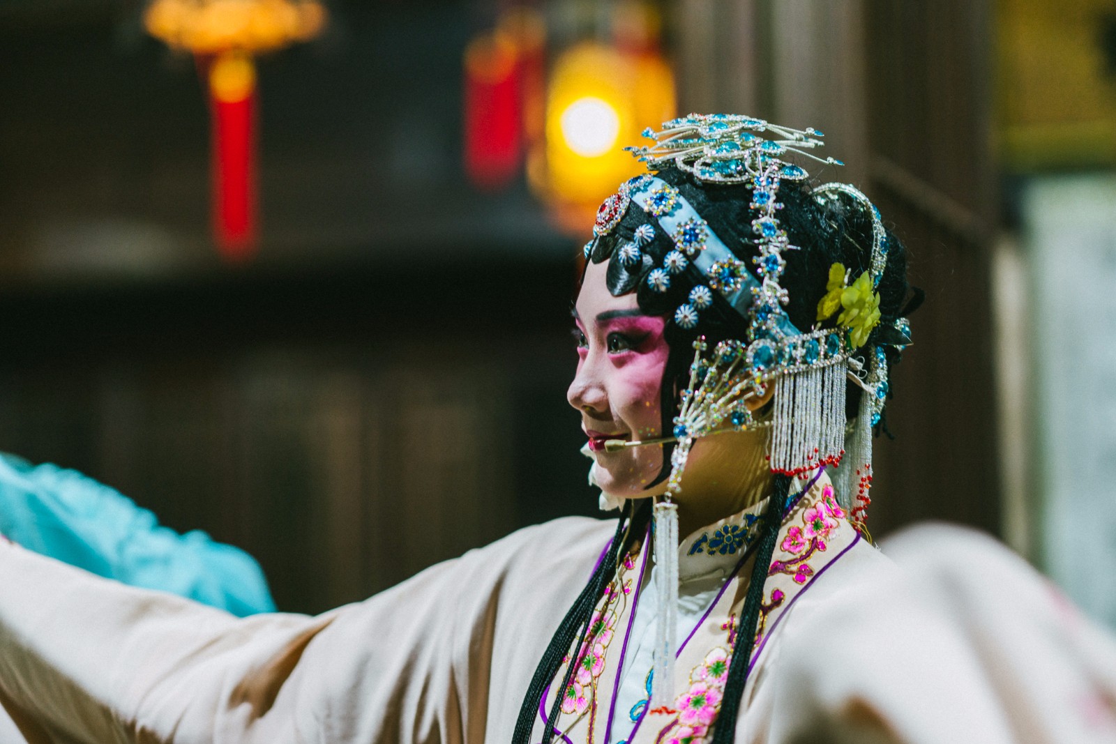 江南地区特有的地方戏曲百戏之祖昆曲