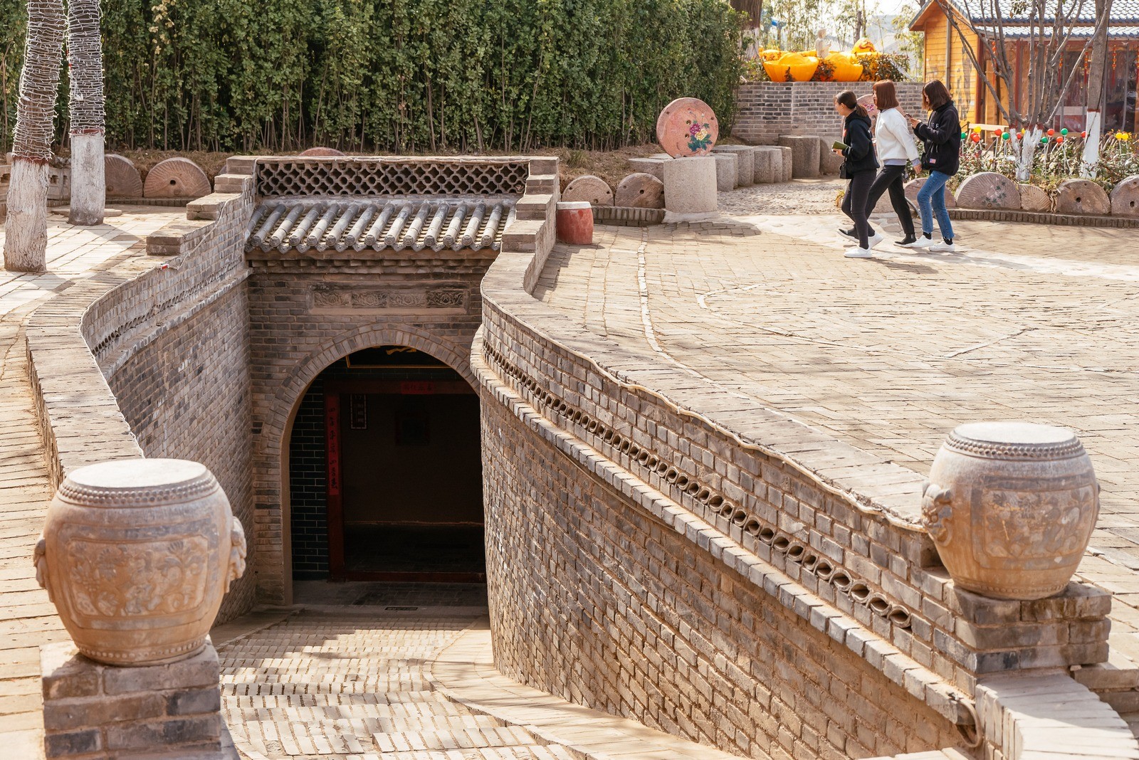 中国特有的四大古民居建筑之一 河南三门峡陕州地坑院