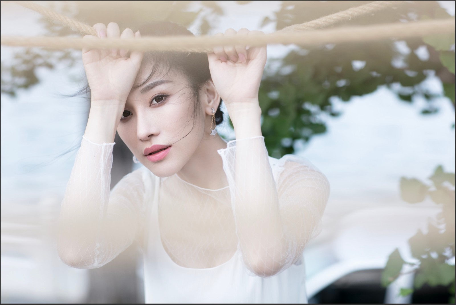 朱子岩初春治愈系写真白裙清新萌动仙气十足