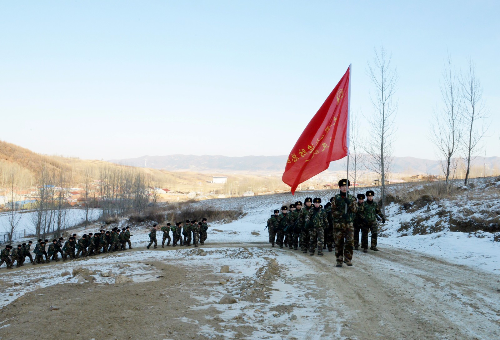 2018年1月3日,吉林边防总队机动支队二大队迅速响应训令号召,拉开冬季