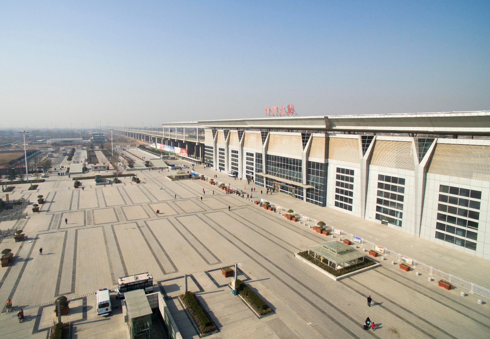 相互告知15日起渭南北站东广场停车超过30分钟开始收费