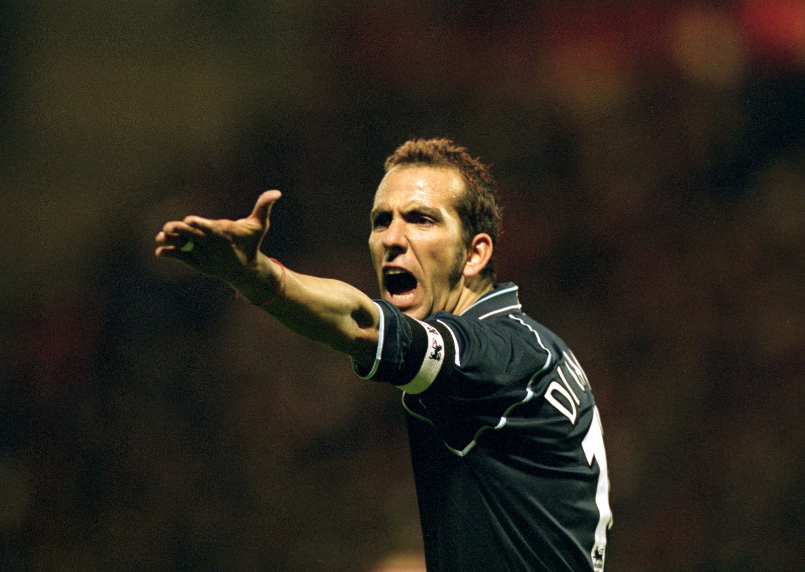 8/ 10保罗·迪卡尼奥9/ 10乔伊·巴顿10/ 10巴洛特利