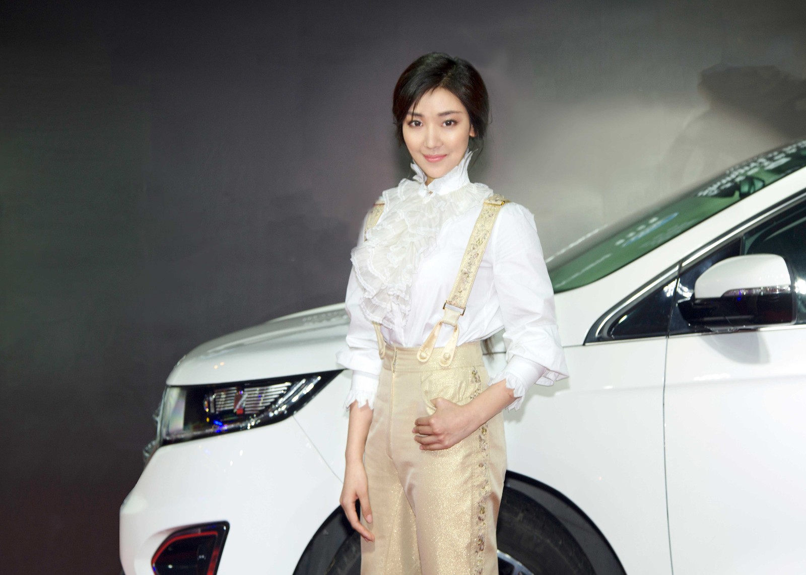 自去年《猎场》热播,菅纫姿就凭借出色的演技获得了