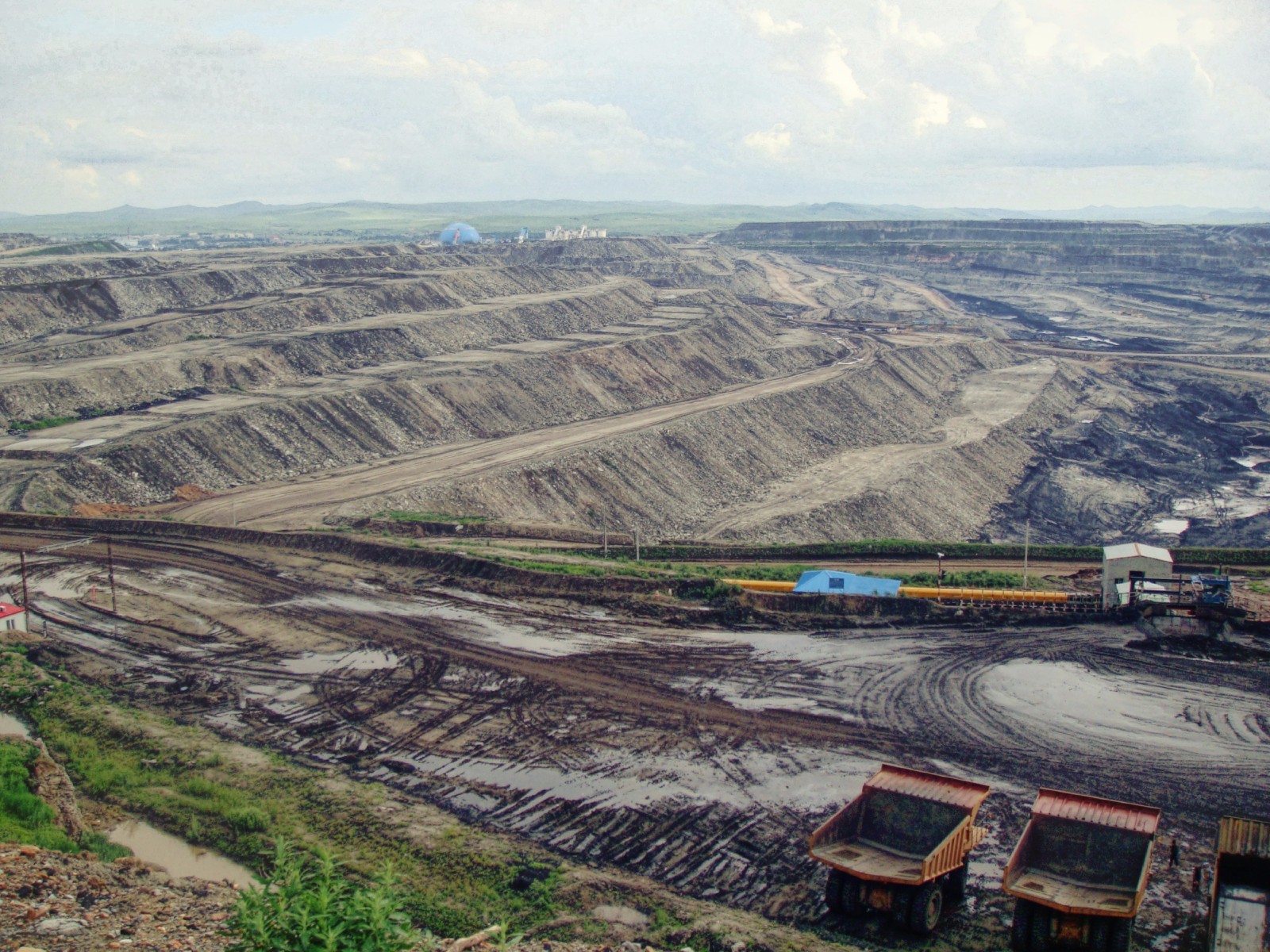 霍林郭勒露天煤矿让你感觉到,就是与几亿年前的树木进行一场对话