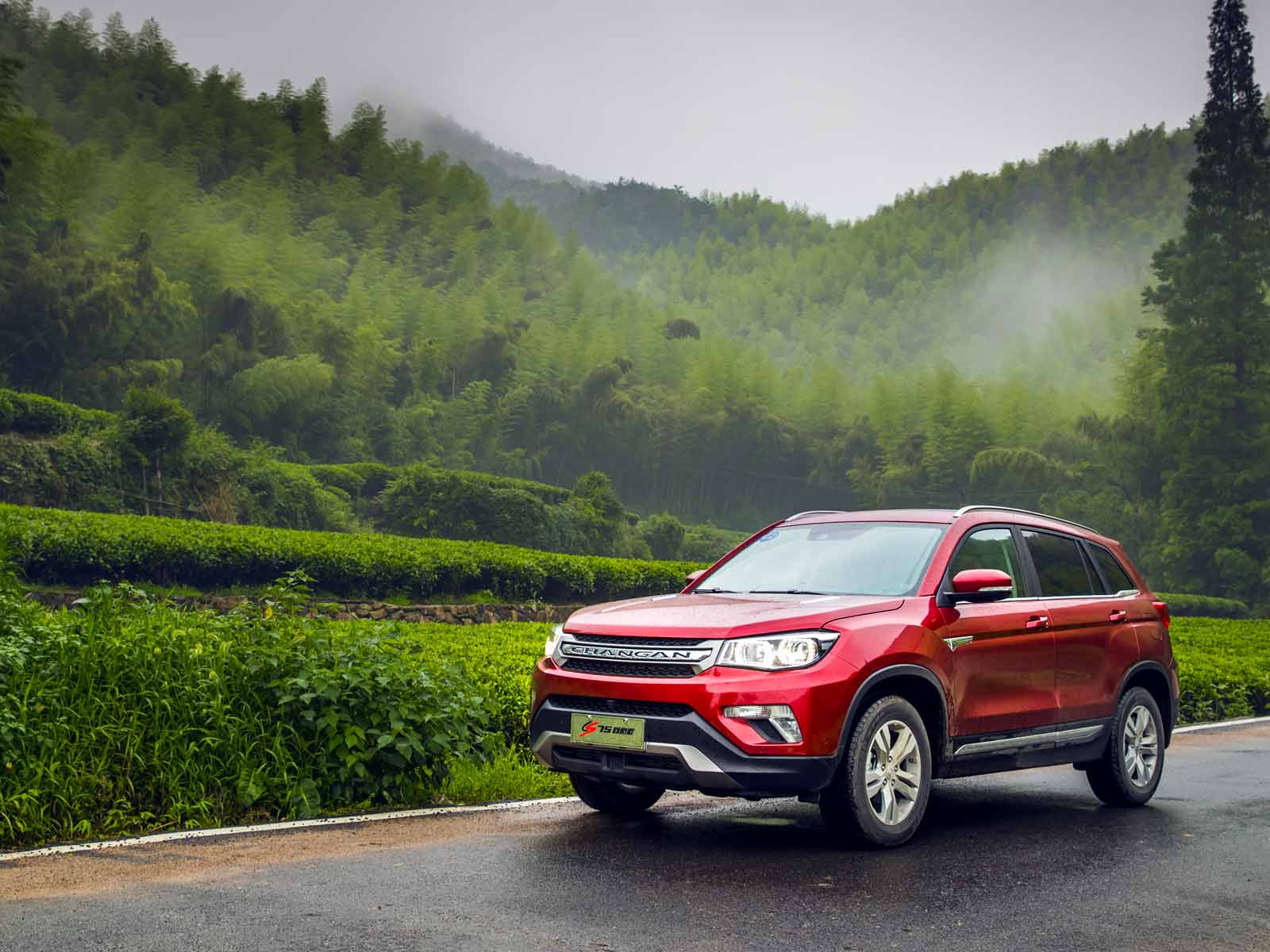 发动机机油增多问题 长安汽车宣布召回CS75 