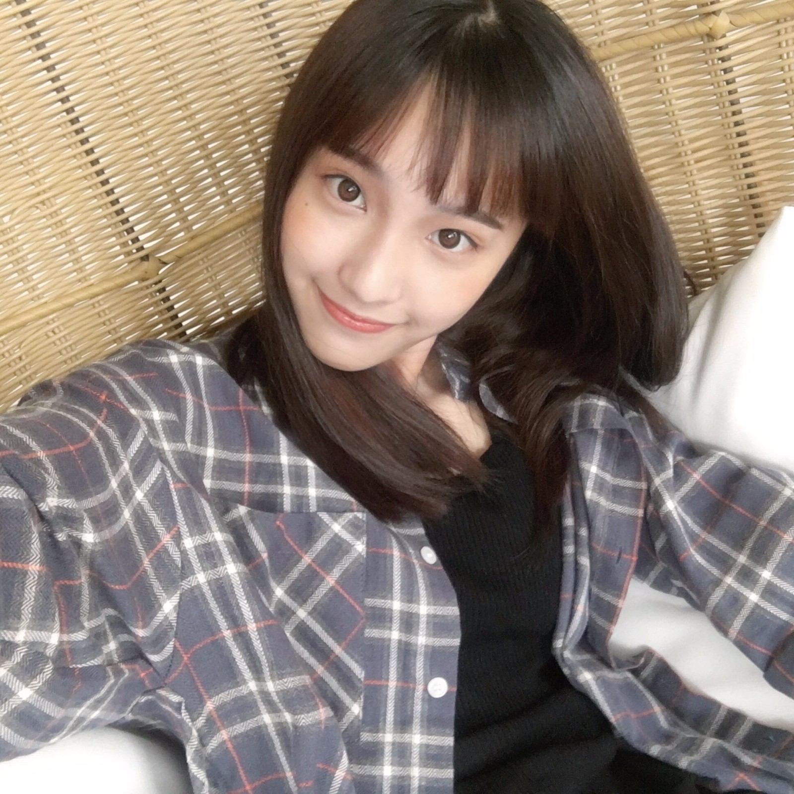 校花日记 屿生岛 17岁 来自江苏南通美术专业 很可爱的女生