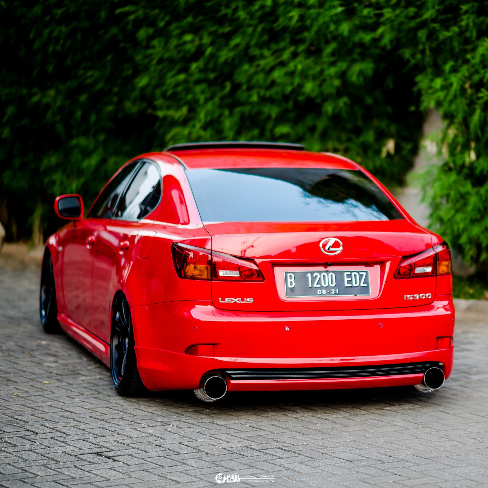 红而不腻!雷克萨斯is300 3.0 v6改装案例