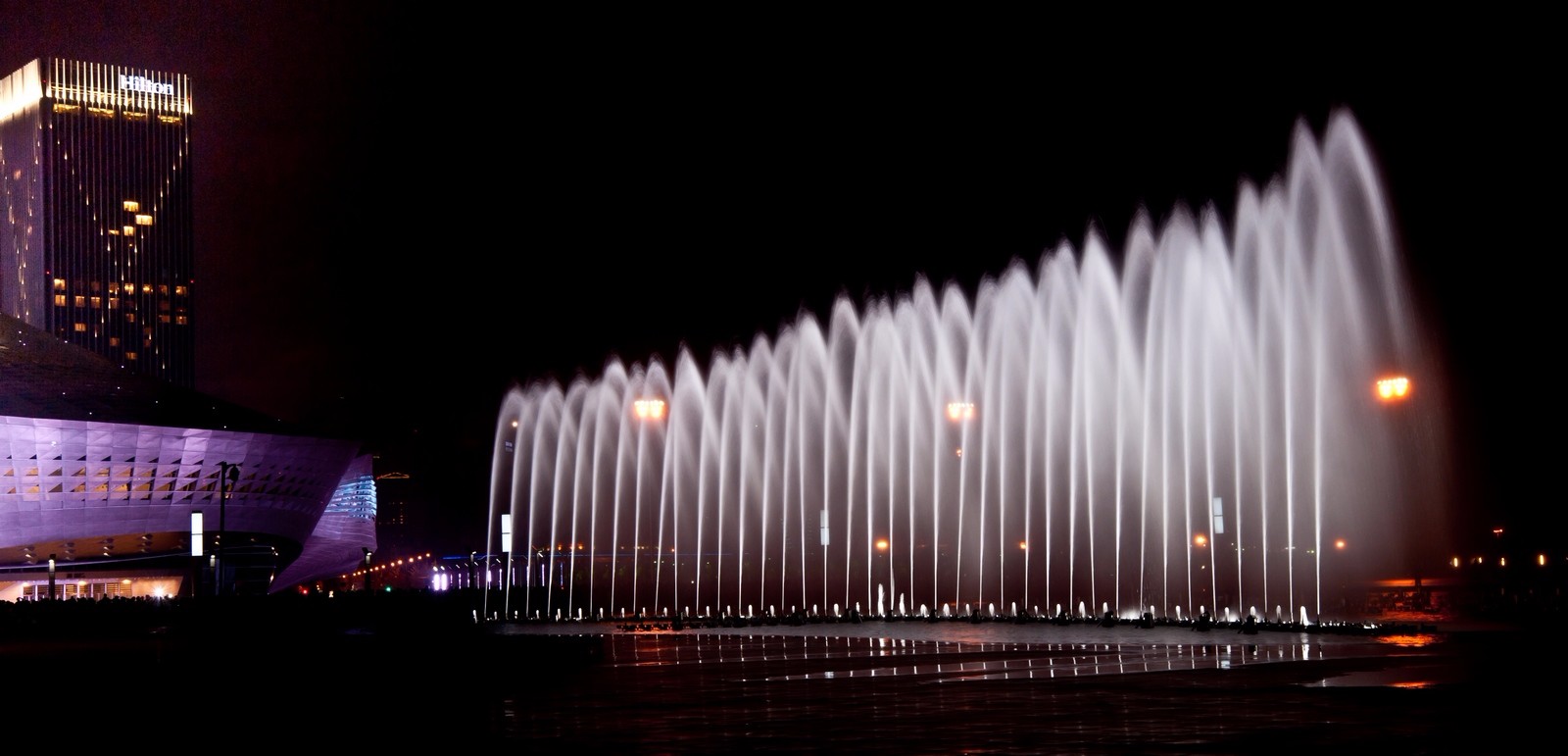 大连东港灯光音乐喷泉今晚归来