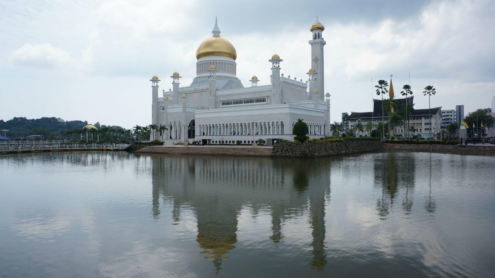 世界上福利最好的国家, 比迪拜富有, 据说是由明朝小官建立|文莱|福利
