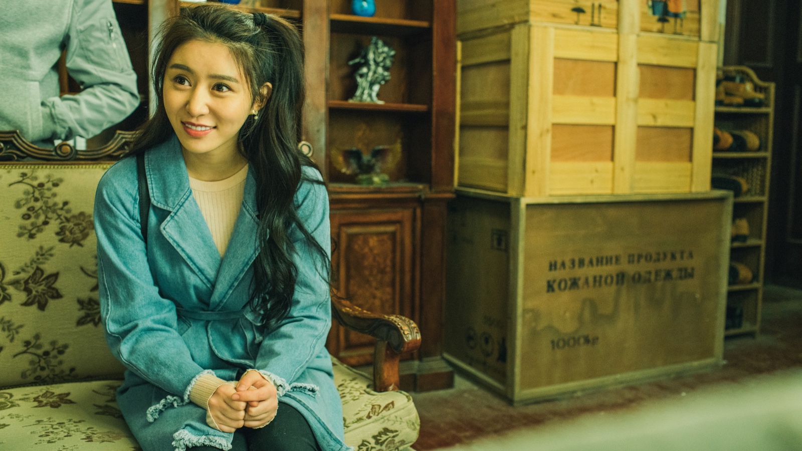 付蓉儿剧照该剧讲述了1993年在通往莫斯科的k3跨国列车上,多个团伙